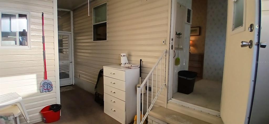 278 Pine Loop Frostproof, FL 33843 - Photo 40 of 40 a utility room with dryer and washer