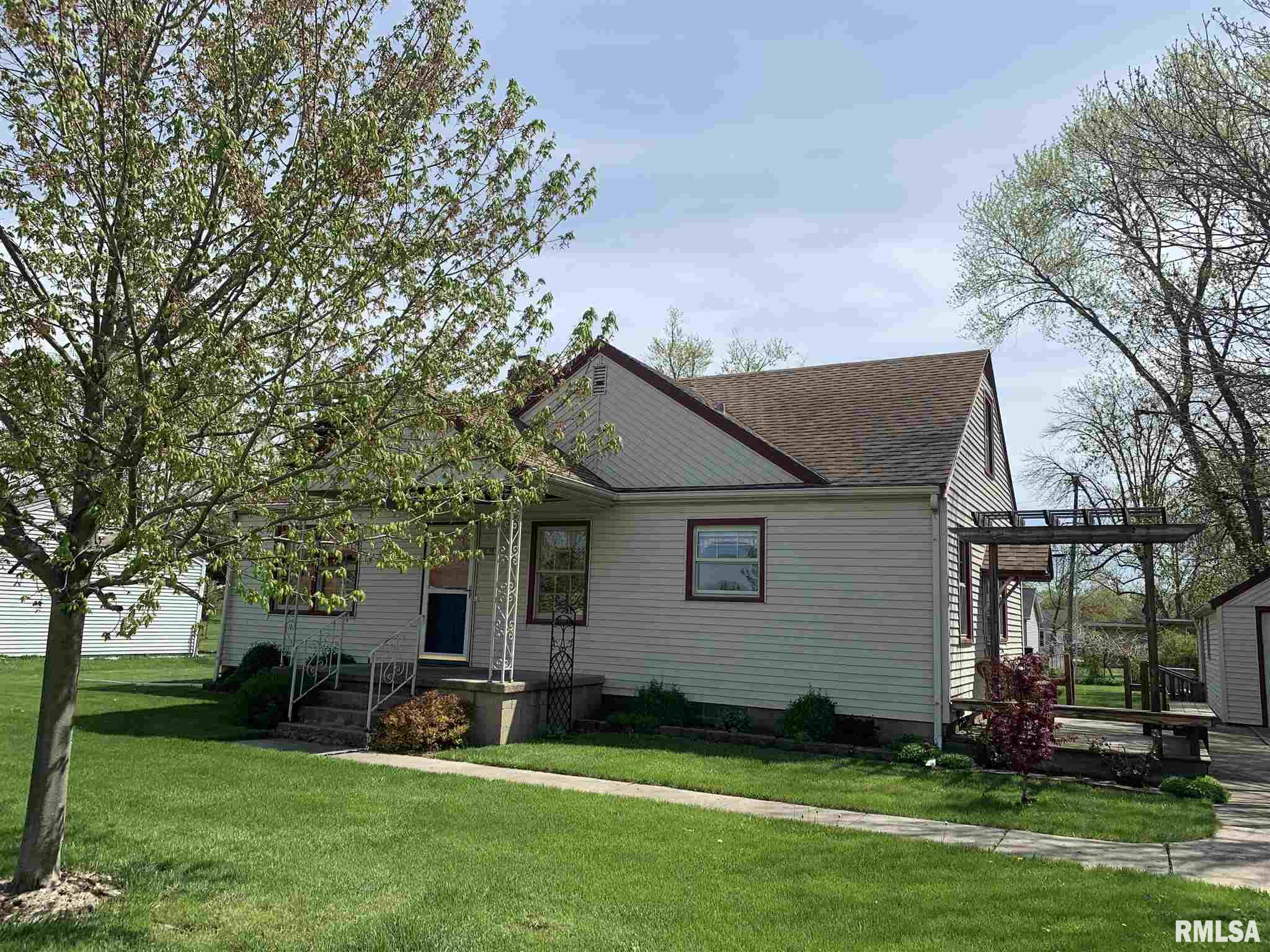 107 Doris Street Washington, IL 61571 - Photo 1 of 24 Gallery Image 1