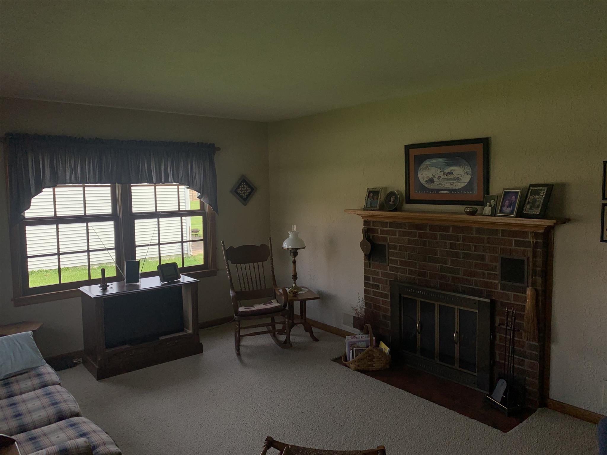 107 Doris Street Washington, IL 61571 - Photo 3 of 24 Gallery Image 3