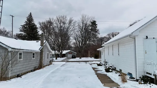 $150,000 | 526 Fairyland Avenue, Jackson, MI 49201