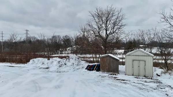 $145,000 | 526 Fairyland Avenue, Jackson, MI 49201
