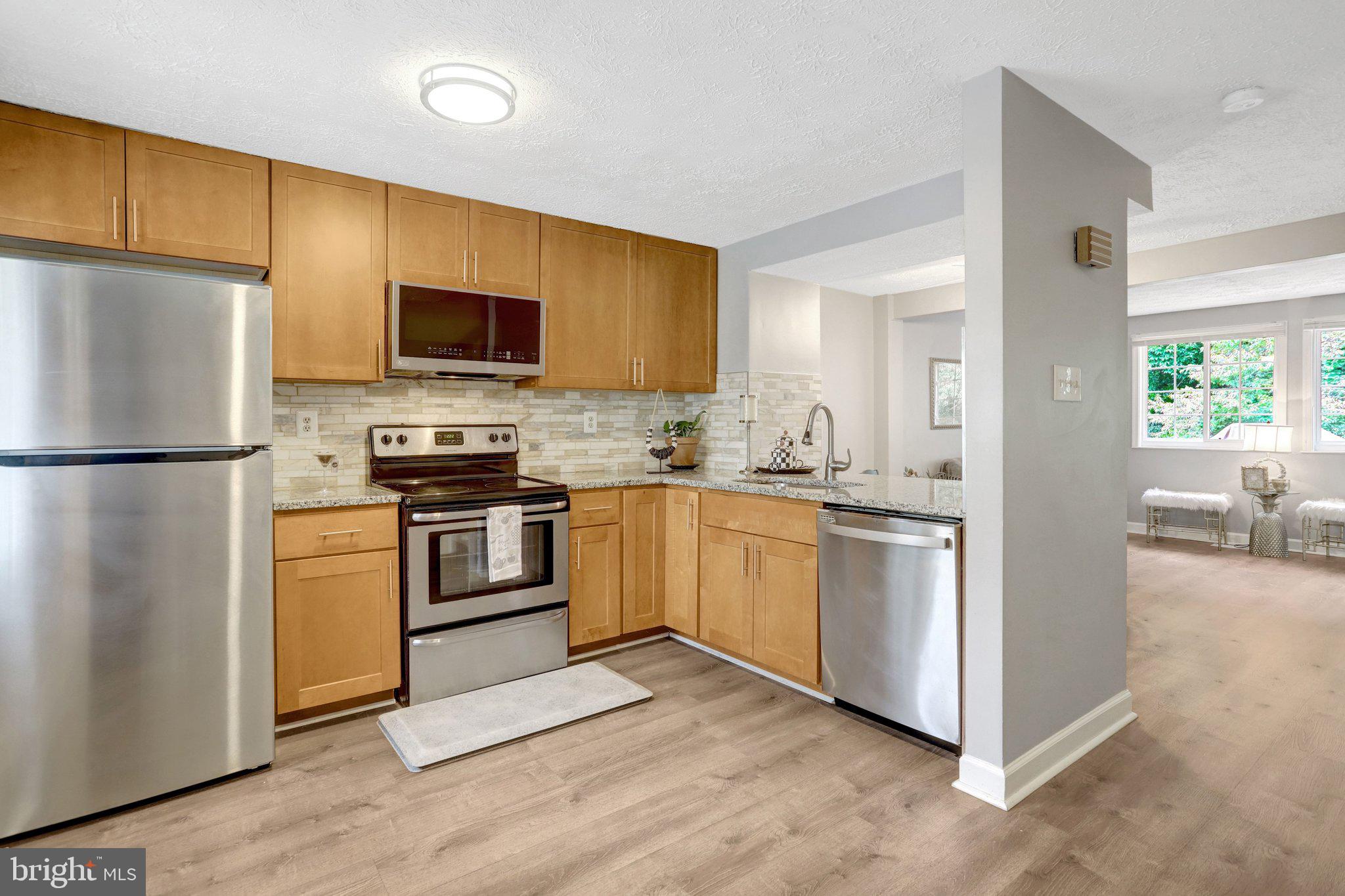 8414 Cedar Falls Court Springfield, VA 22153 - Photo 3 of 26 Kitchen