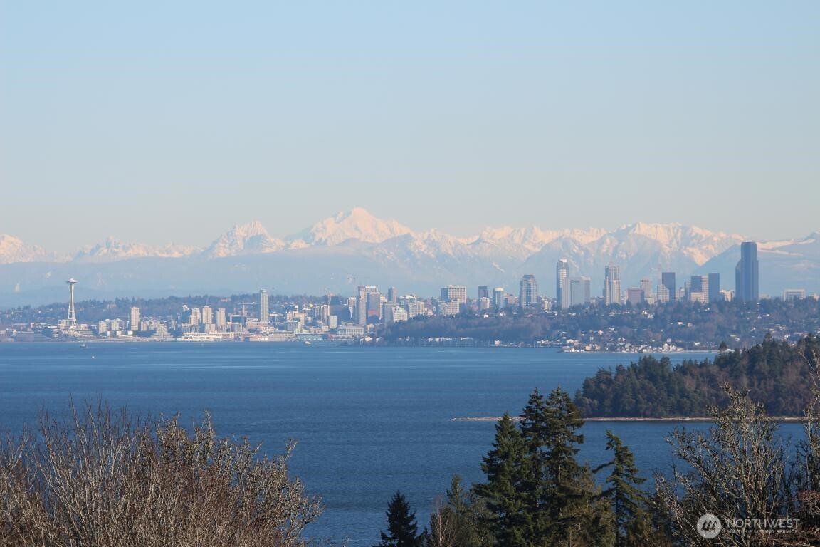 3188 Hinkley Road Southeast Port Orchard, WA 98366 - Photo 3 of 40