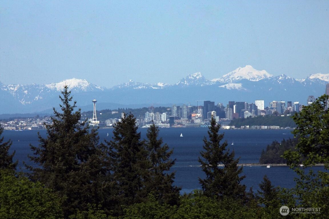 3188 Hinkley Road Southeast Port Orchard, WA 98366 - Photo 4 of 40