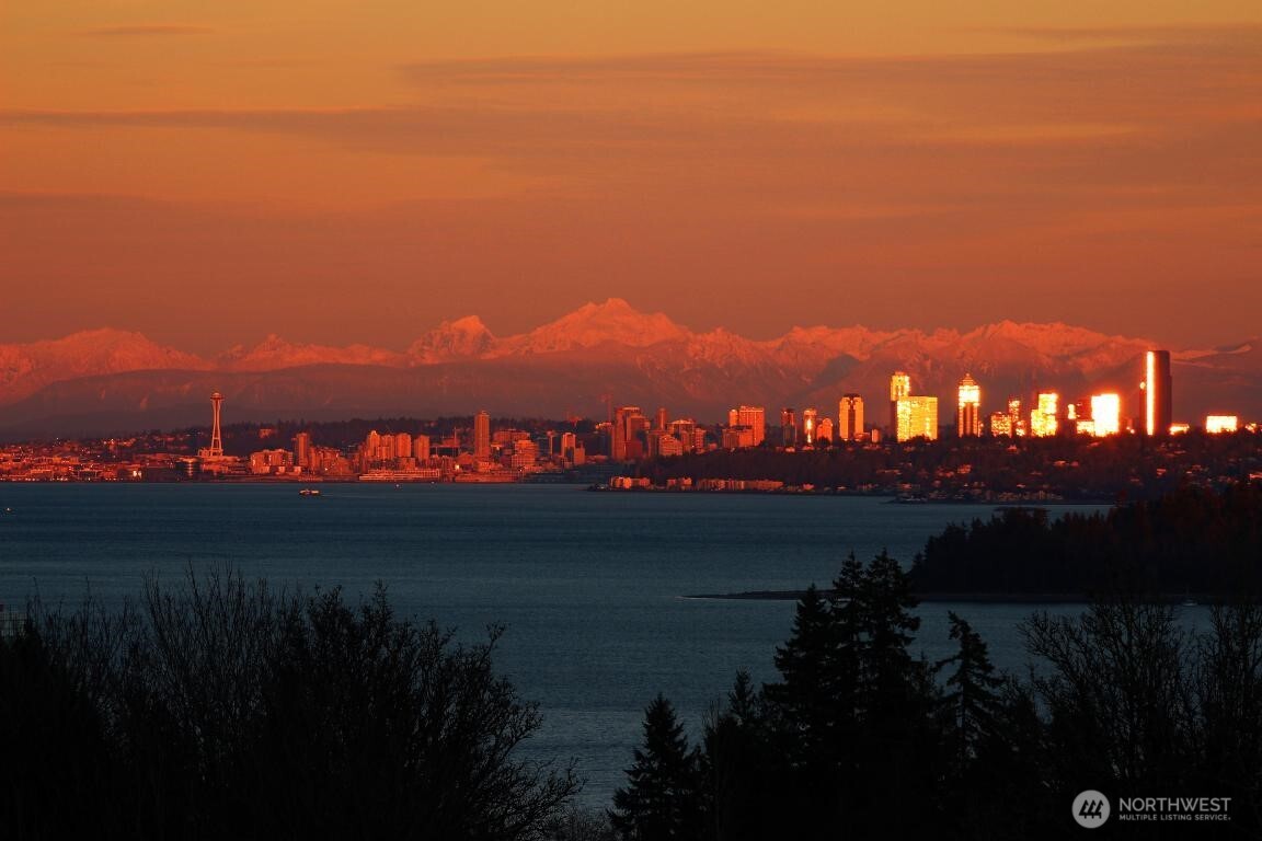 3188 Hinkley Road Southeast Port Orchard, WA 98366 - Photo 6 of 40