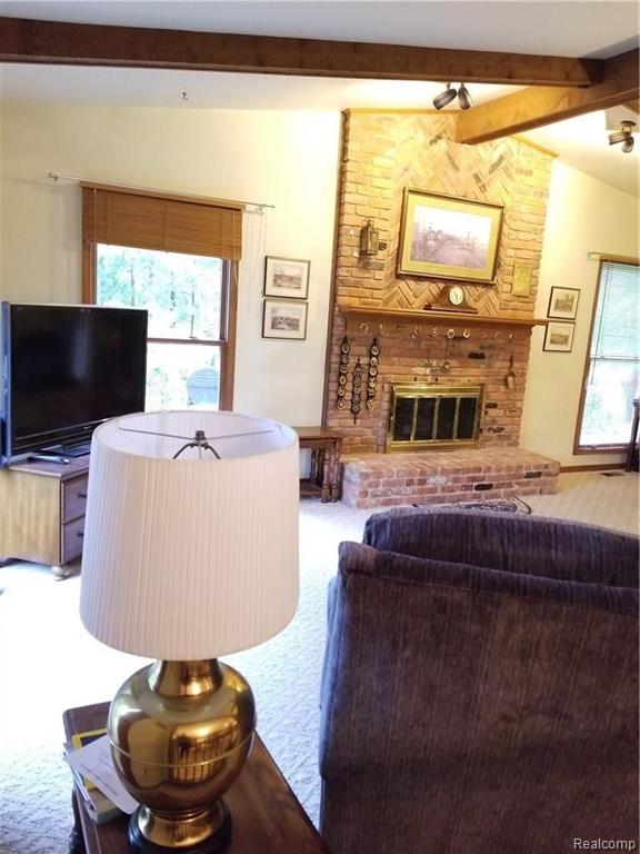 1699 Snowden Circle Rochester Hills, MI 48306 - Photo 14 of 31