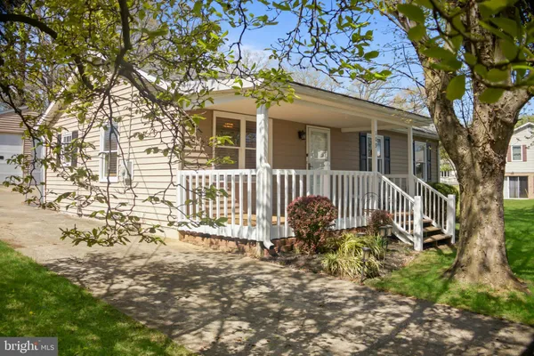 $319,000 | 109 East Fourteenth Avenue, Ranson, WV 25438