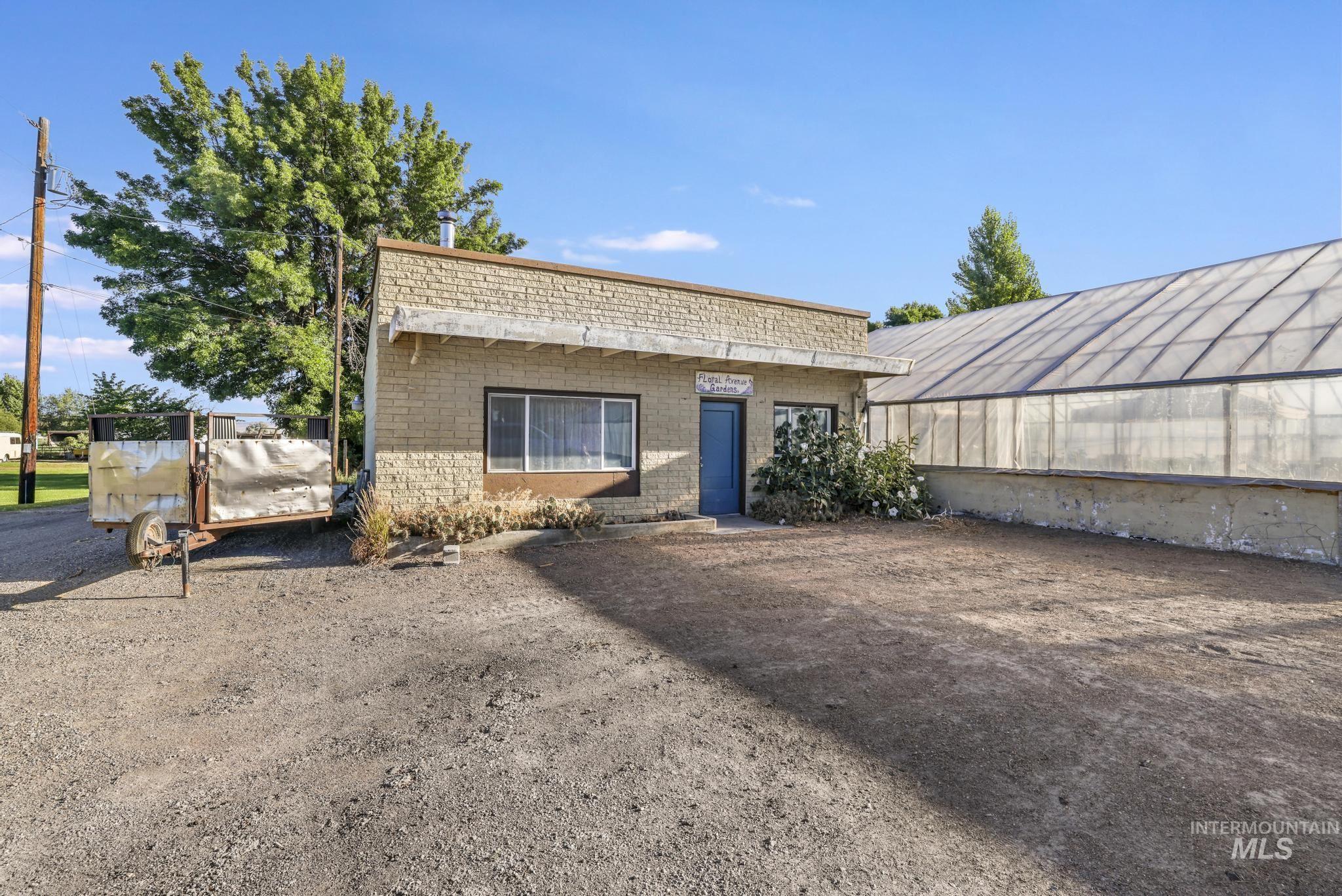 Front entrance to the shop