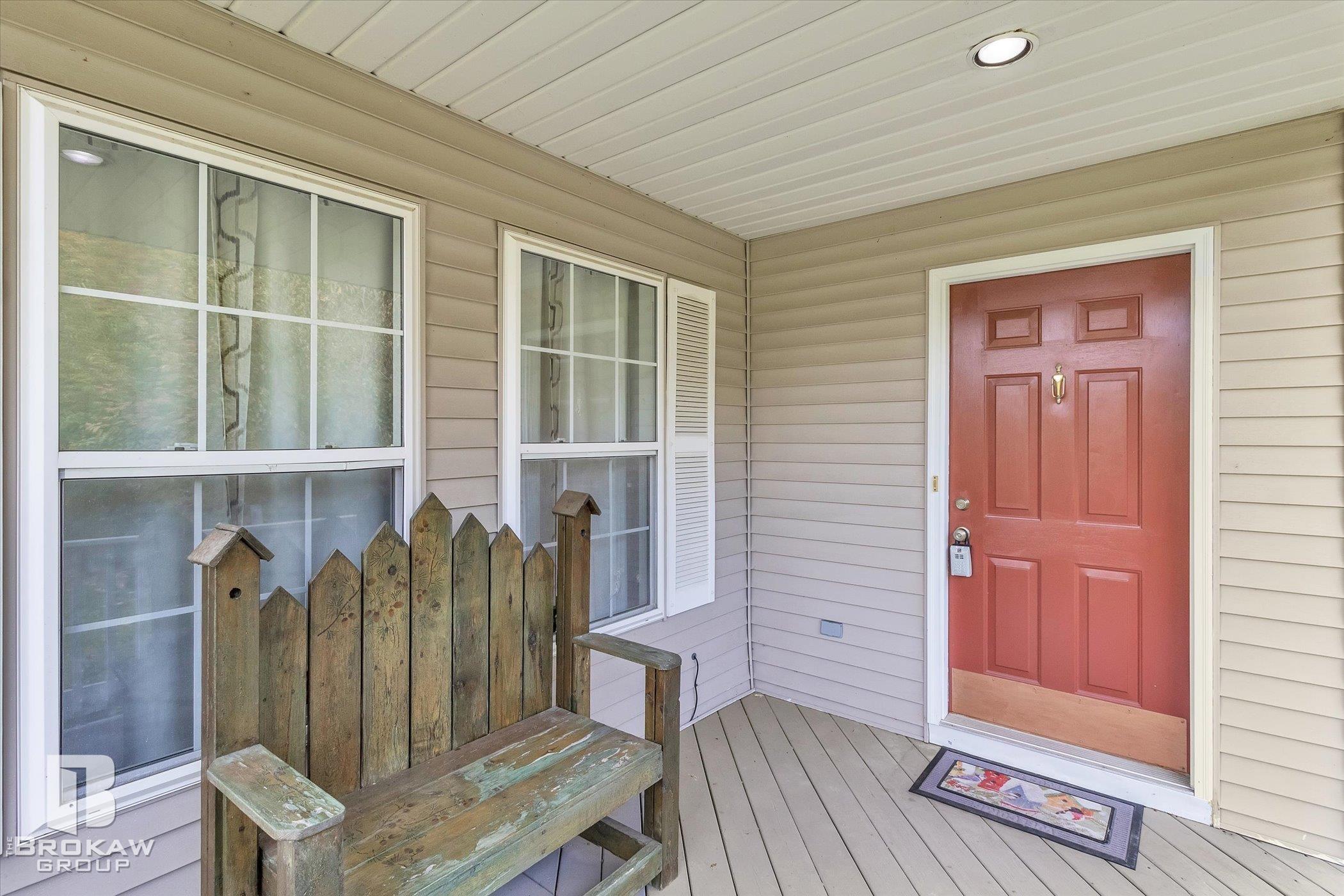 11472 Washburn Road Columbiaville, MI 48421 - Photo 6 of 54 50092534-5.JPG