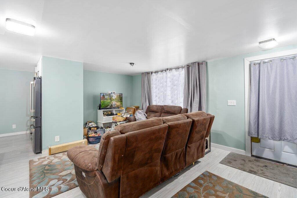 3093 West Highway 53, Unit 13 Rathdrum, ID 83858 - Photo 3 of 25 Living Room