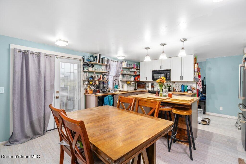 3093 West Highway 53, Unit 13 Rathdrum, ID 83858 - Photo 6 of 25 Dining and Kitchen