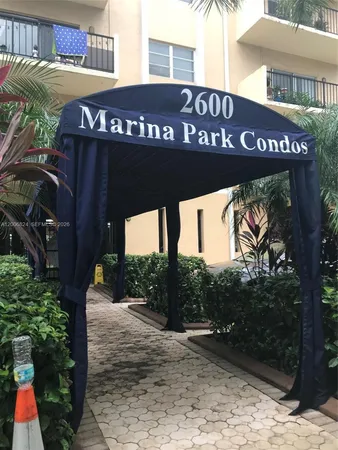 $1,950 | 2600 Northeast 135th Street, Unit 3FA, North Miami, FL 33181
