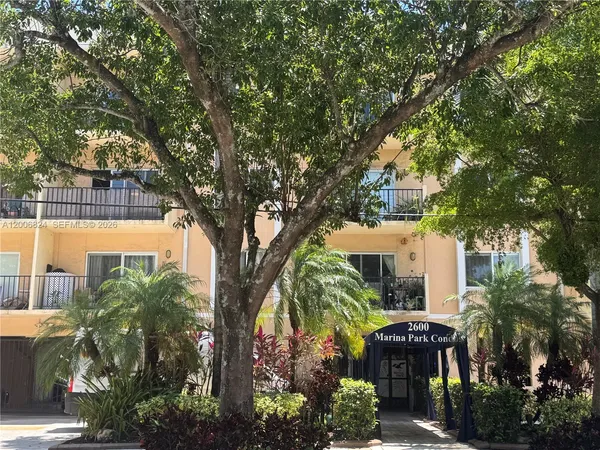 $1,950 | 2600 Northeast 135th Street, Unit 3FA, North Miami, FL 33181