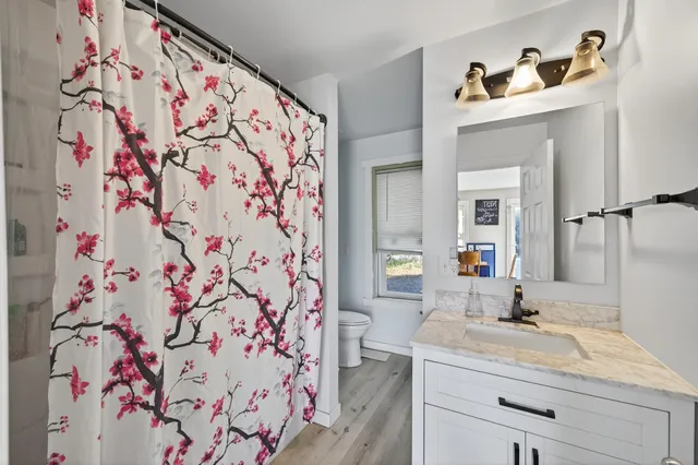 $749,000 | N5070 County Rd O, Trimbelle, WI 54011