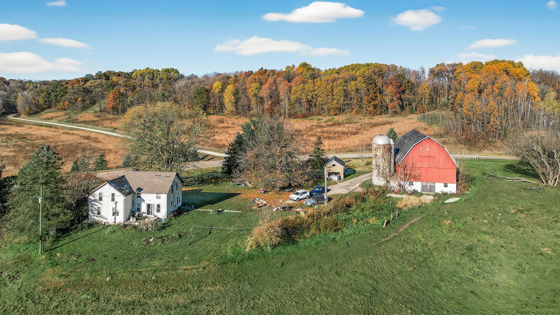 N5070 County Rd O Trimbelle, WI 54011 - Photo 9 of 36