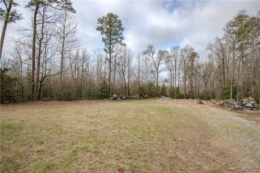 12208 Quaker Road Dinwiddie, VA 23841 - Photo 18 of 46 Gallery Image 18