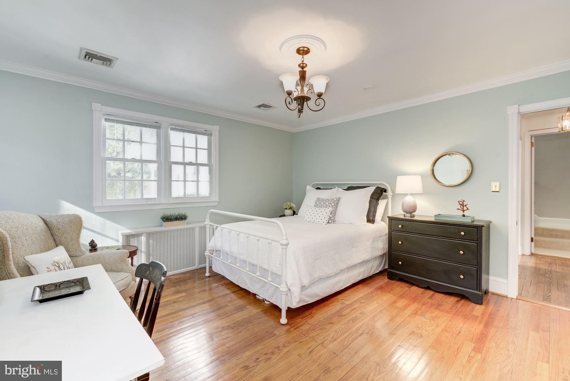 5938 Wilton Road Alexandria, VA 22310 - Photo 13 of 29 Upper Level Bedroom