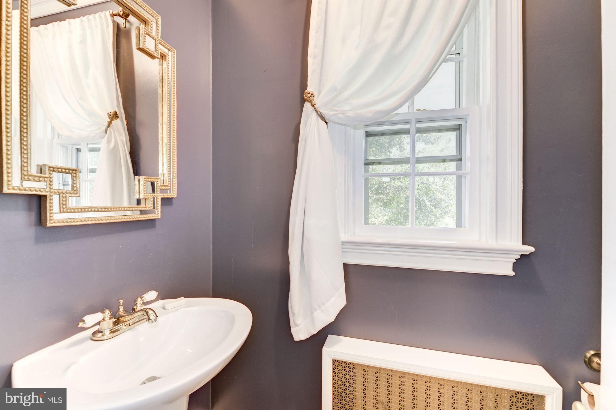 5938 Wilton Road Alexandria, VA 22310 - Photo 8 of 29 Main Level Half Bath