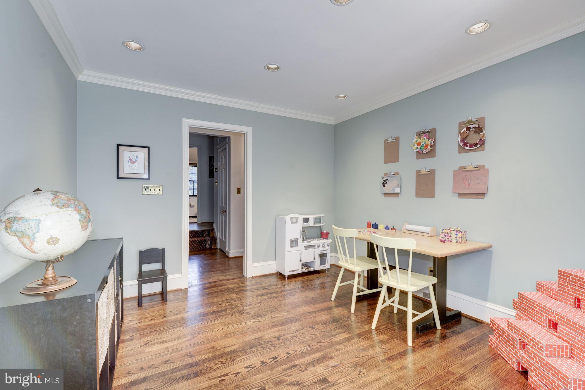 5938 Wilton Road Alexandria, VA 22310 - Photo 10 of 29 Family Room