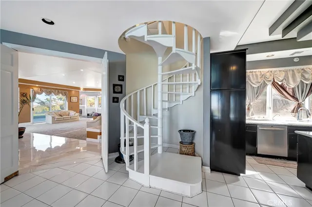 $1,399,999 | 143 West W Avenue, Palmdale, CA 93551