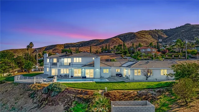 $1,399,999 | 143 West W Avenue, Palmdale, CA 93551