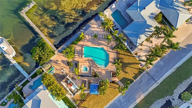 $775,000 | 1007 Gulf Drive North, Unit 213, Bradenton Beach, FL 34217