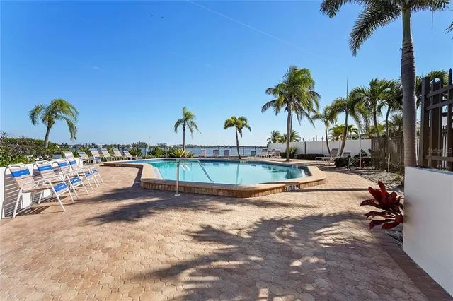 $775,000 | 1007 Gulf Drive North, Unit 213, Bradenton Beach, FL 34217