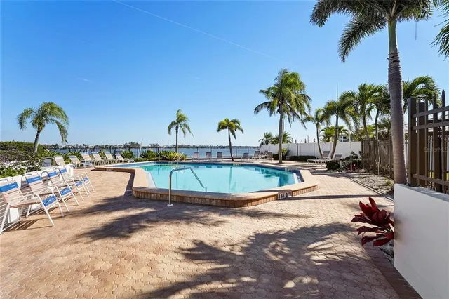 $775,000 | 1007 Gulf Drive North, Unit 213, Bradenton Beach, FL 34217