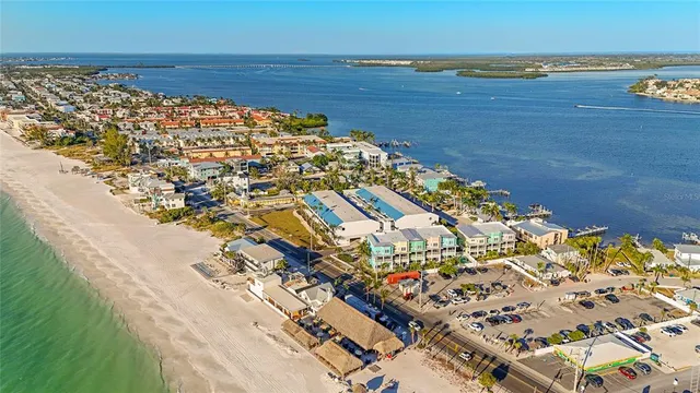 $775,000 | 1007 Gulf Drive North, Unit 213, Bradenton Beach, FL 34217