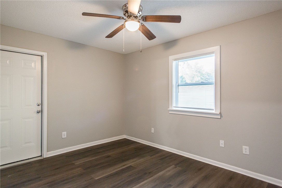 7126 Highway 301 Nahunta, GA 31553 - Photo 22 of 34