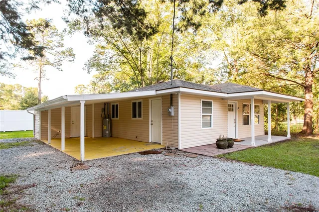 $169,900 | 7126 Highway 301, Nahunta, GA 31553