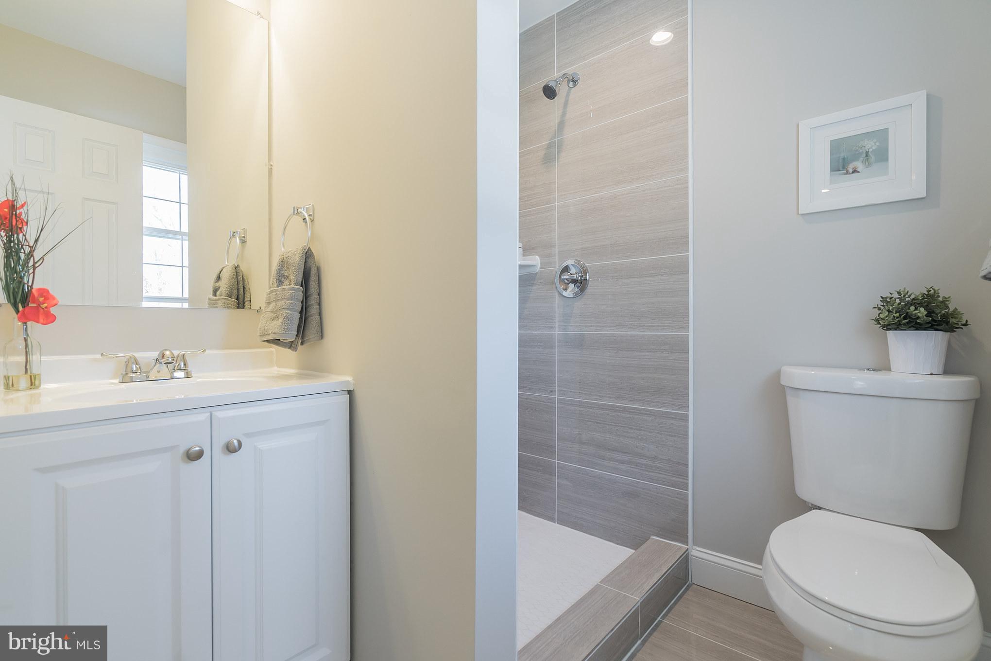 17904 Muncaster Road Rockville, MD 20855 - Photo 19 of 28 Bath