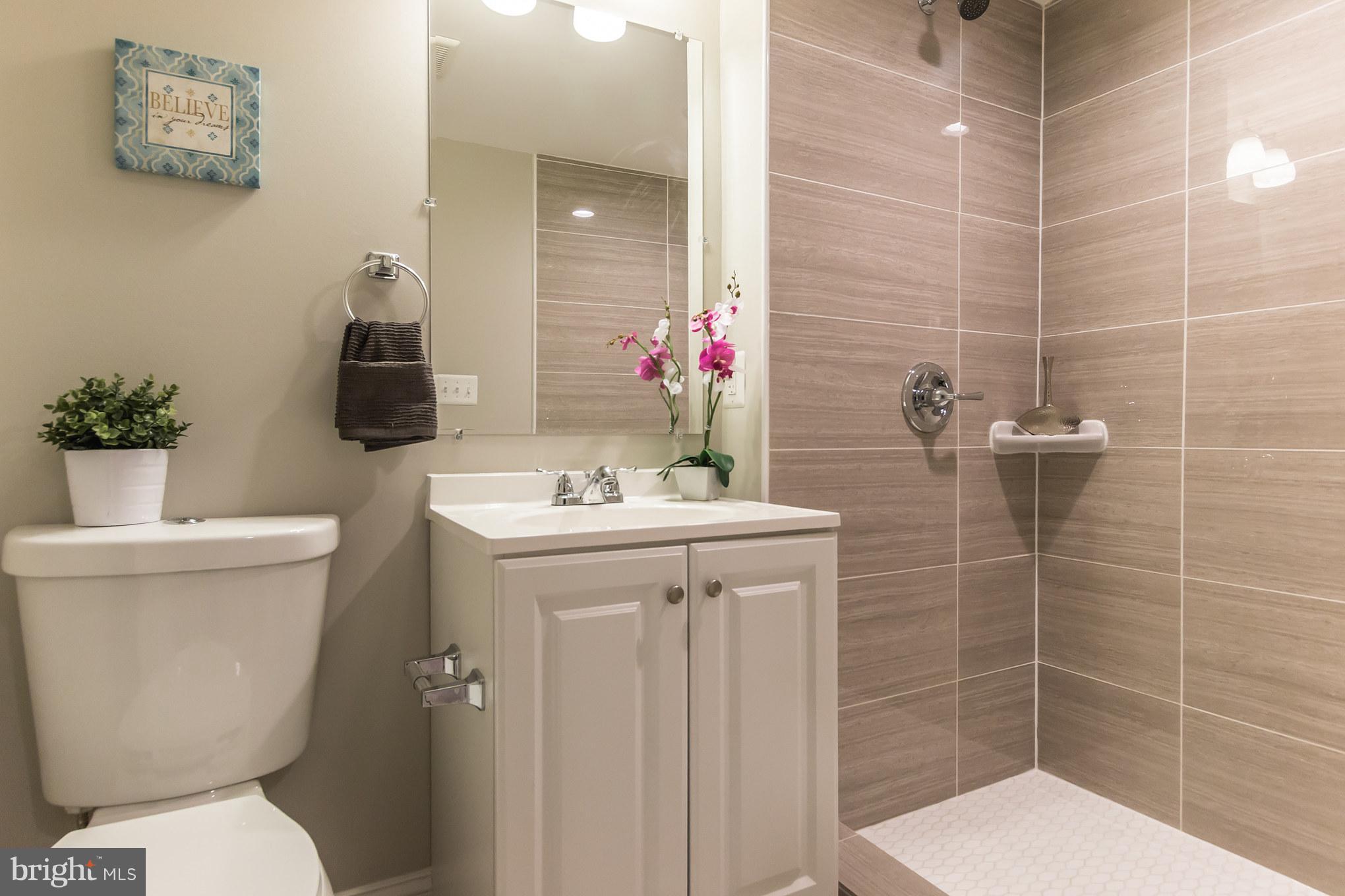 17904 Muncaster Road Rockville, MD 20855 - Photo 25 of 28 Bath