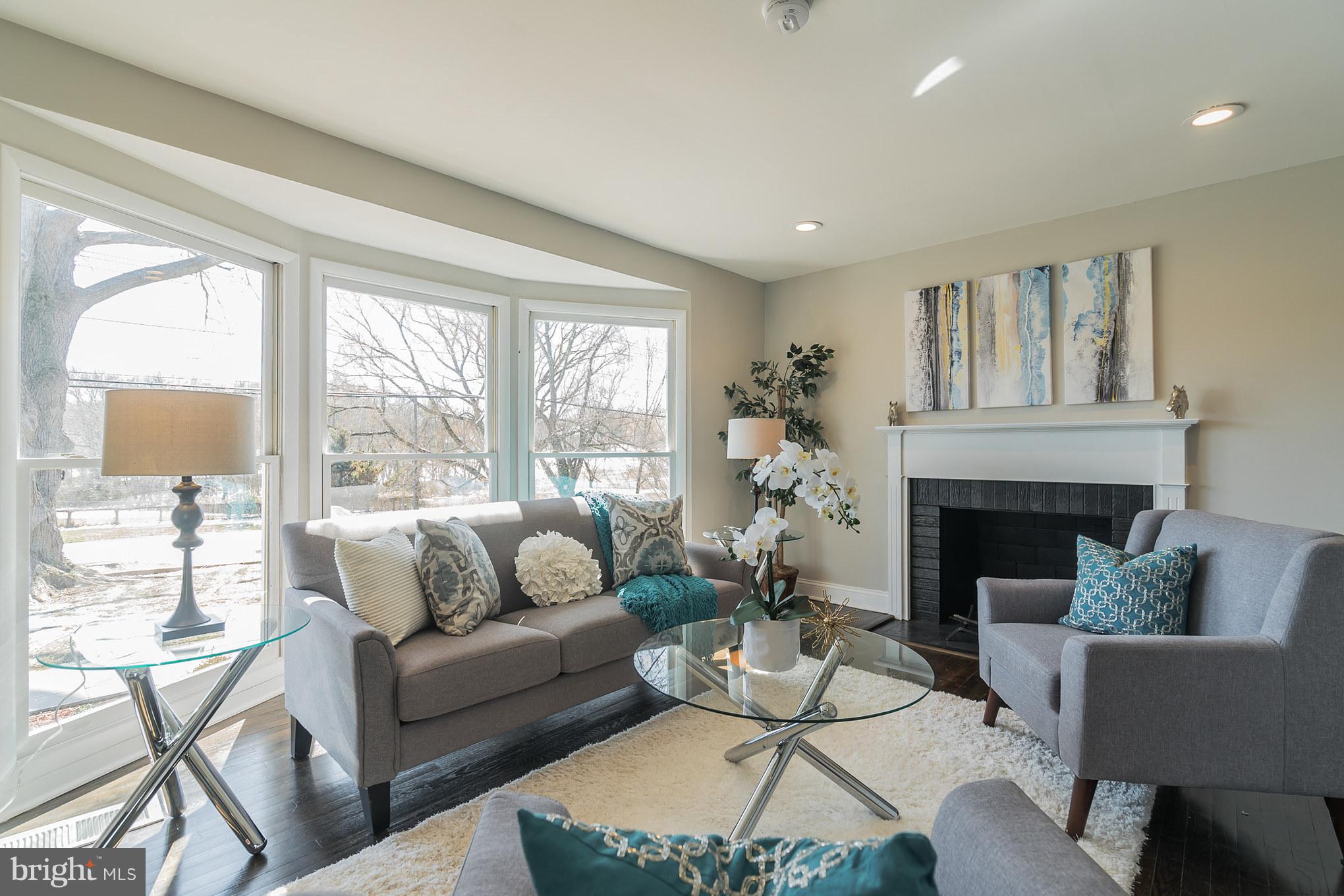 17904 Muncaster Road Rockville, MD 20855 - Photo 6 of 28 Family Room
