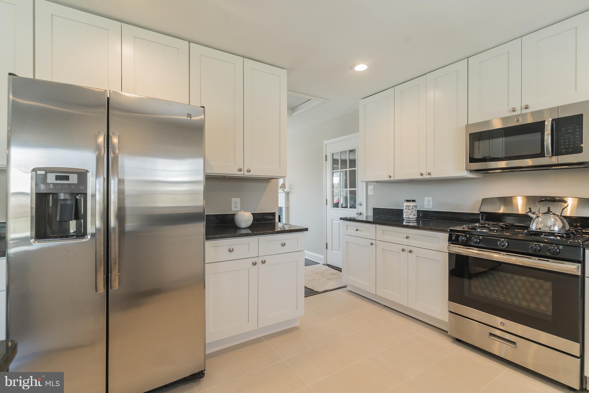 17904 Muncaster Road Rockville, MD 20855 - Photo 10 of 28 Kitchen