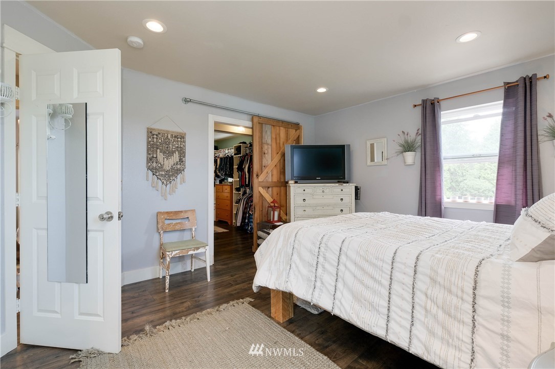2105 Northeast Ivy Road Bremerton, WA 98310 - Photo 22 of 39 Gallery Image 22