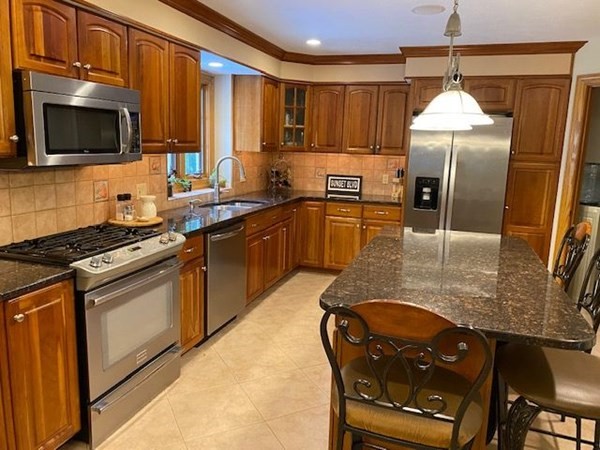300 South Longyard Road Southwick, MA 01077 - Photo 4 of 28 Gallery Image 4