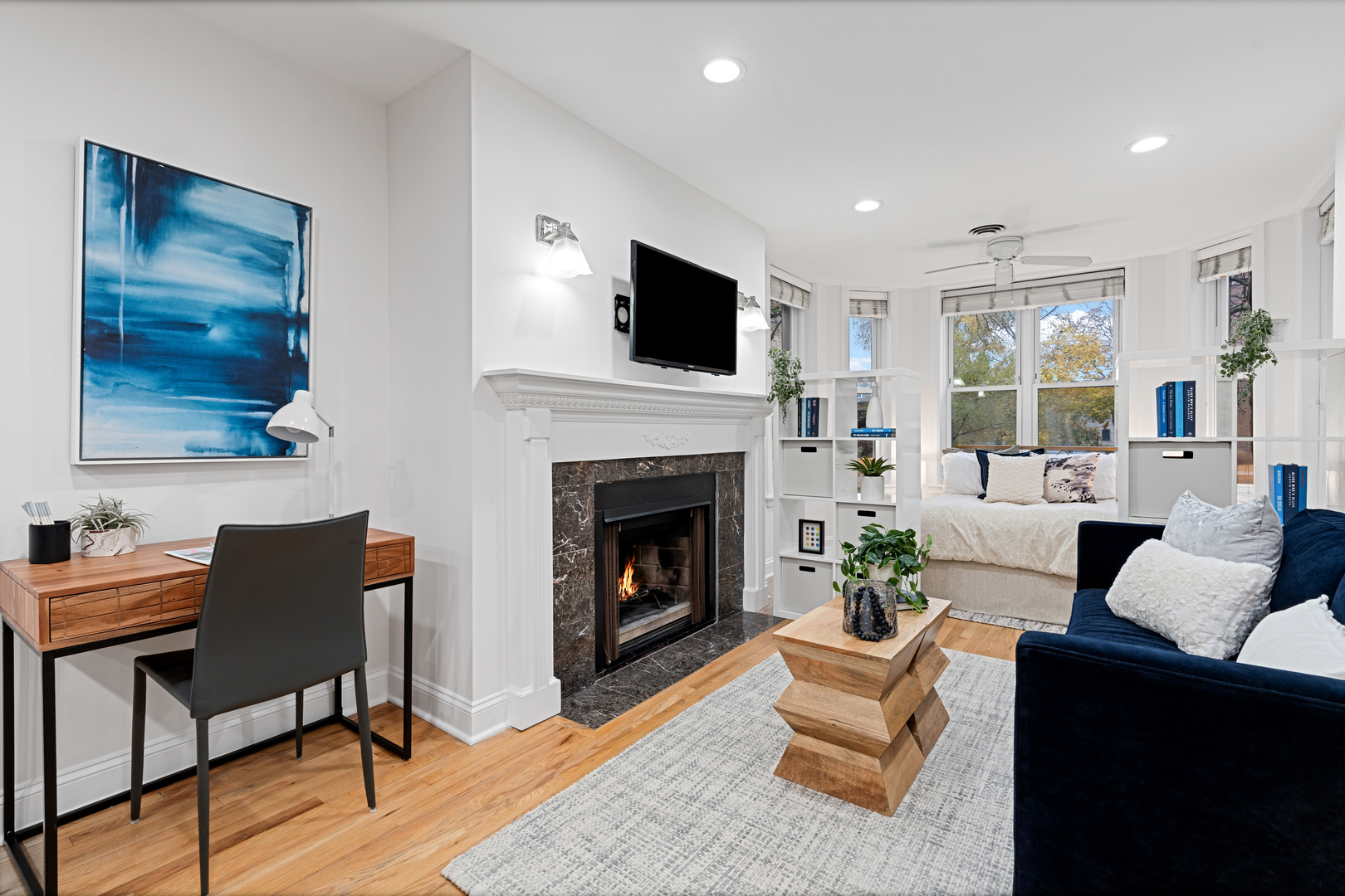 950 West Belle Plaine Avenue, Unit 1W Chicago, IL 60613 - Photo 5 of 9