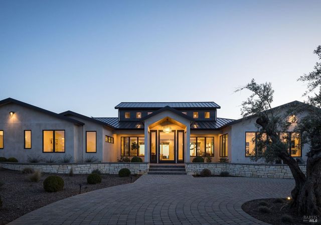 $6,995,000 | 2025 Redwood Hill Road, Santa Rosa, CA 95404