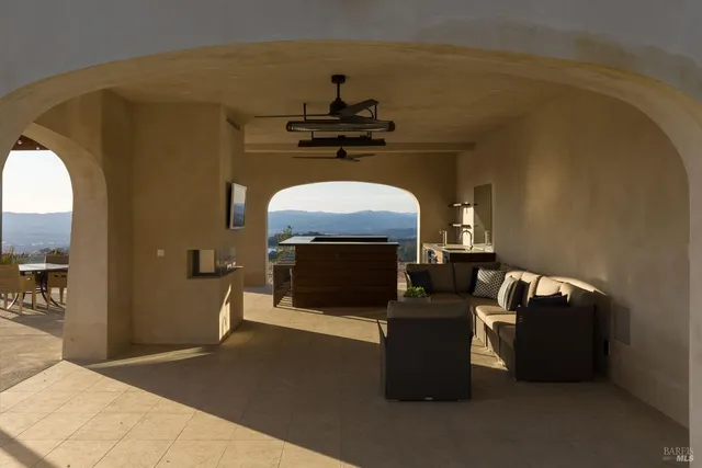 $7,999,000 | 2025 Redwood Hill Road, Santa Rosa, CA 95404