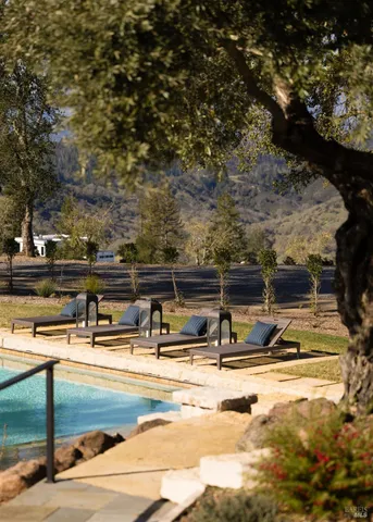 $7,999,000 | 2025 Redwood Hill Road, Santa Rosa, CA 95404