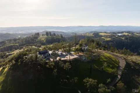 $6,995,000 | 2025 Redwood Hill Road, Santa Rosa, CA 95404