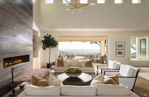 $6,995,000 | 2025 Redwood Hill Road, Santa Rosa, CA 95404