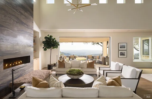 $7,999,000 | 2025 Redwood Hill Road, Santa Rosa, CA 95404