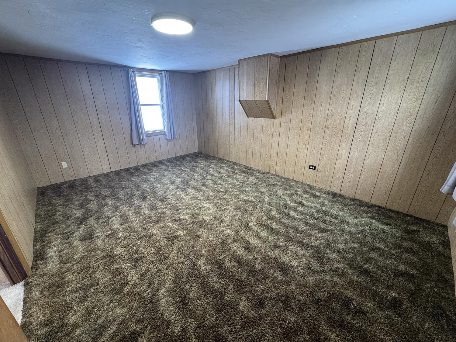 18341 Pleasant Hill Road Mount Carroll, IL 61053 - Photo 31 of 41 an empty room with windows