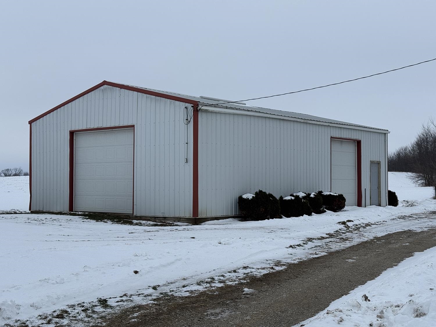 18341 Pleasant Hill Road Mount Carroll, IL 61053 - Photo 6 of 41 a view of wooden house