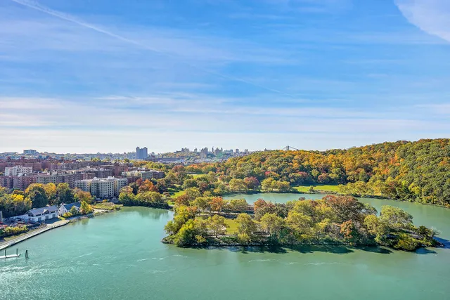 $399,000 | 2400 Johnson Avenue, Unit 10C | Spuyten Duyvil