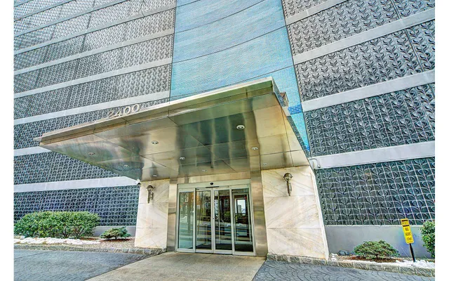 $399,000 | 2400 Johnson Avenue, Unit 10C | Spuyten Duyvil