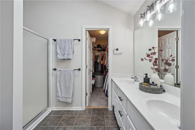 $330,000 | 1102 Melody Court, Kearney, MO 64060