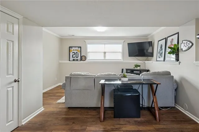 $330,000 | 1102 Melody Court, Kearney, MO 64060